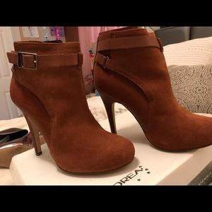Brand new Andrea brown heeled boots